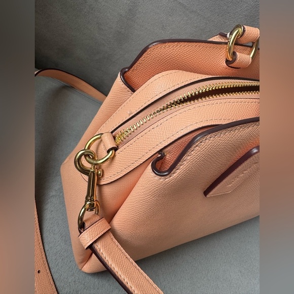 Coach Peach Leather Purse - Picture 2 of 16